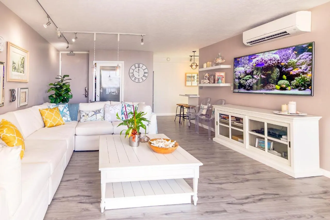 Rare Deluxe Ocean View Gem With Free Parking Apartment Honolulu