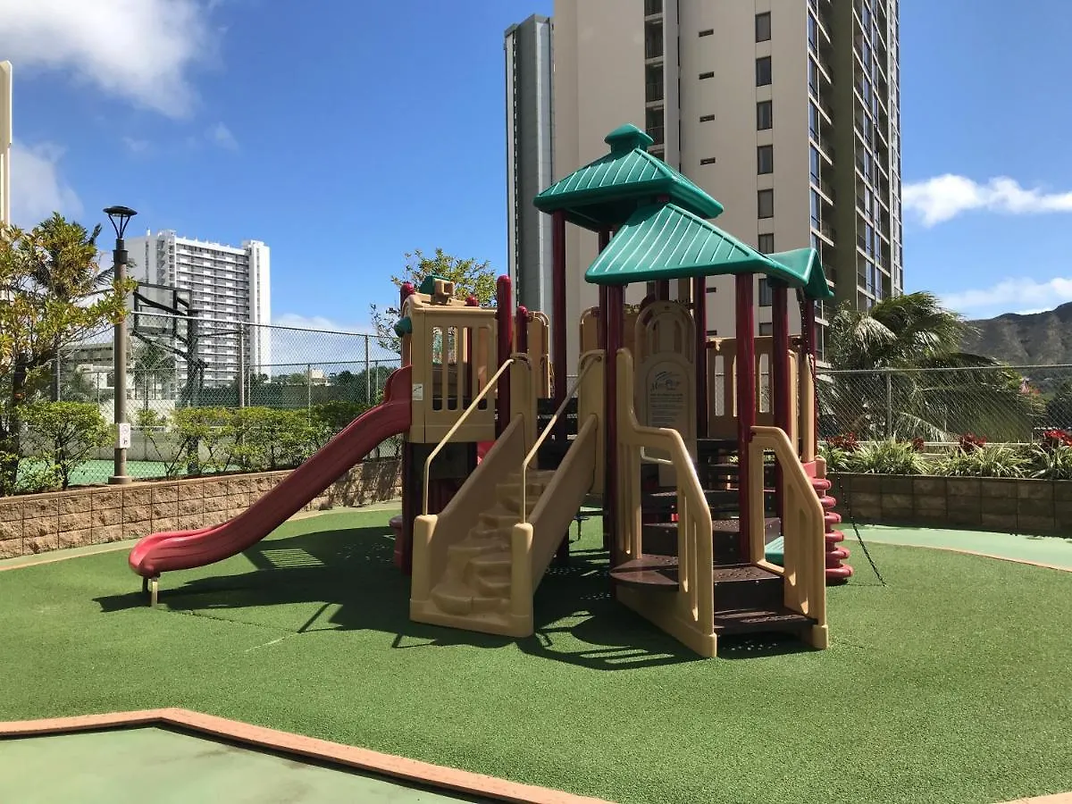 Rare Deluxe Ocean View Gem With Free Parking Apartment Honolulu
